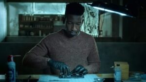 Archive 81 1. Sezon 6. Bölüm izle