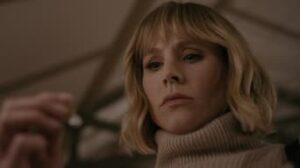 The Woman in the House Across the Street from the Girl in the Window 1. Sezon 3. Bölüm izle